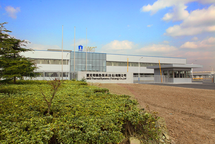 03-689.jpg